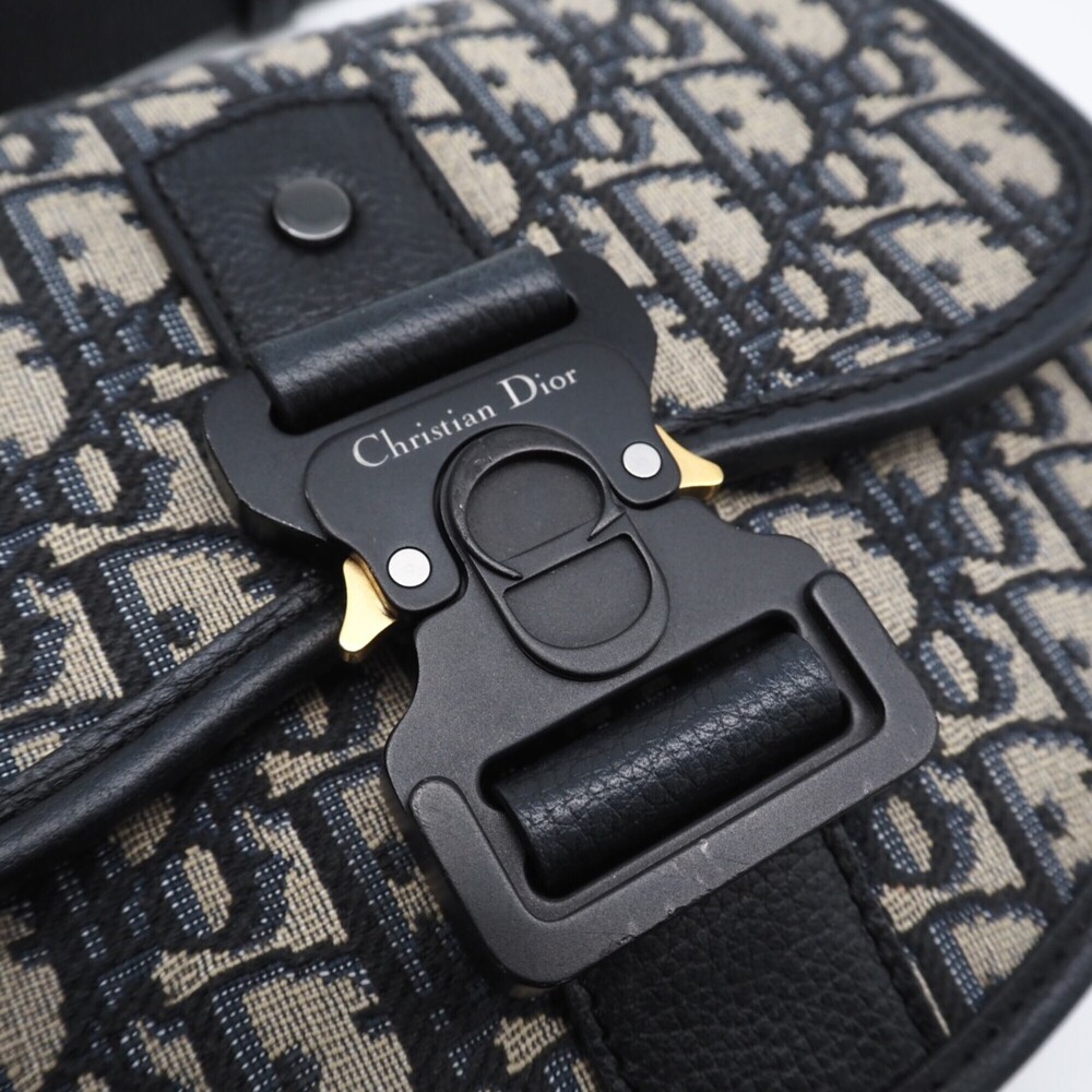 CHRISTIAN DIOR Gray Canvas Shoulder Bag - Picture 12 of 16